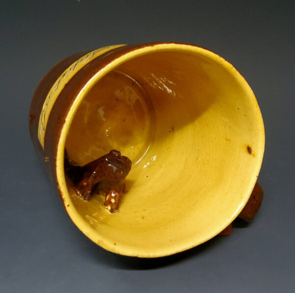 A Rare "Sup It Off" Slipware Frog Mug, Soil Hill, Halifax, Yorkshire, England, Late 19th C. - Image 3